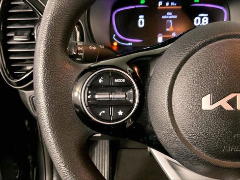 Certified 2023 Kia Soul S FWD image 18