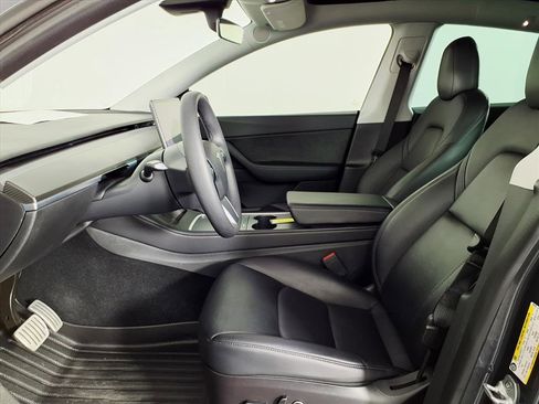 Used 2022 Tesla Model Y Performance image 17