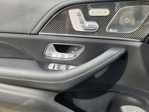 Used 2025 Mercedes-Benz GLS 63 AMG GLS 63 AMG image 21