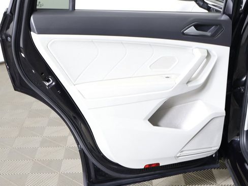 Used 2023 Volkswagen Tiguan SE R-Line image 26