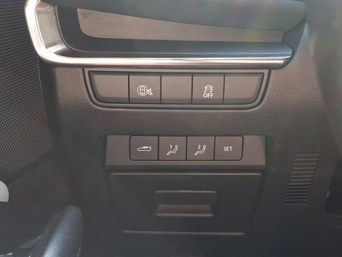 Used 2024 MAZDA MAZDA3 s FWD image 24