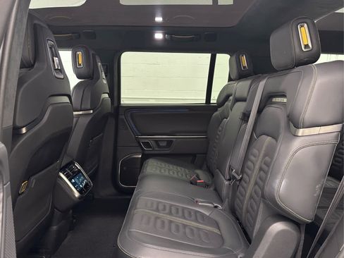 Used 2023 Rivian R1S Adventure image 23