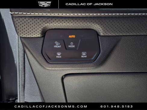 Used 2025 Volkswagen Atlas SE FWD image 26