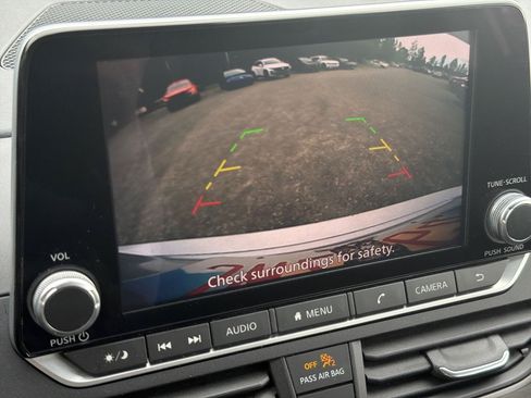 Used 2023 Nissan Altima 2.5 SV FWD image 17