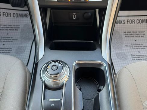 Used 2018 Ford Fusion SE w/ Fusion SE Technology Package FWD image 53