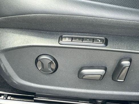 Used 2022 Volkswagen ID.4 Pro S RWD image 6