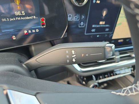 New 2026 Chevrolet Equinox EV LT image 18