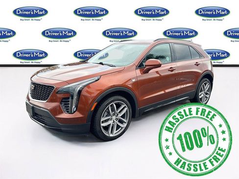 Used 2019 Cadillac XT4 Sport w/ Cold Weather Package AWD/4WD image 3