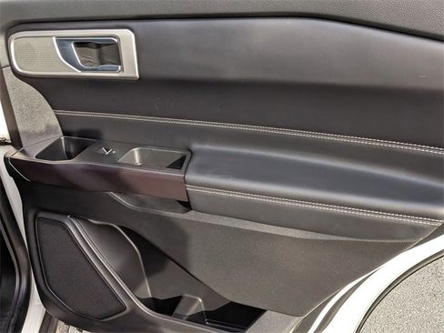 Used 2020 Ford Explorer ST w/ Premium Technology Package image 36