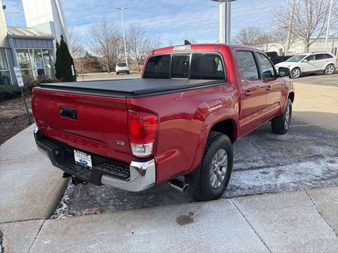 Used 2016 Toyota Tacoma SR5 image 7