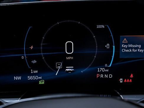 Used 2024 Cadillac Lyriq Luxury AWD/4WD image 21