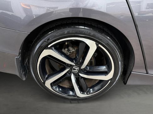 Used 2018 Honda Accord Sport image 40