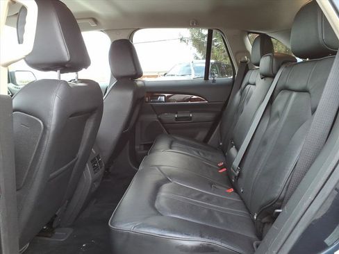 Used 2014 Lincoln MKX FWD w/ Equipment Group 101A image 25