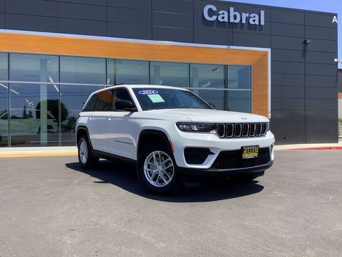 Used 2024 Jeep Grand Cherokee Laredo X w/ Trailer Tow Package image 2