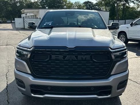 Used 2025 RAM 1500 Big Horn AWD/4WD image 4