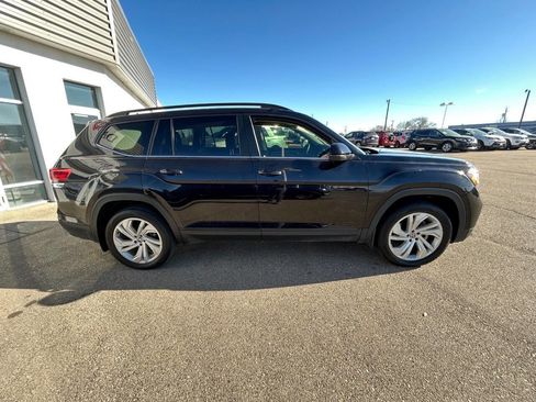 Used 2021 Volkswagen Atlas SE image 4