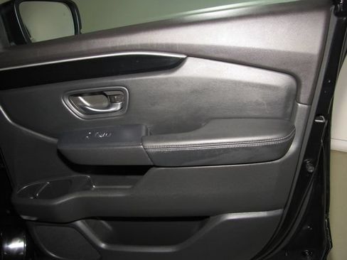Certified 2024 Honda Pilot EX-L image 20