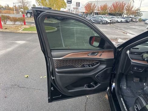 Used 2022 Jeep Grand Cherokee Summit w/ Adv Protech Group IV image 32