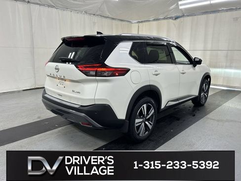 Used 2023 Nissan Rogue SL AWD/4WD image 2