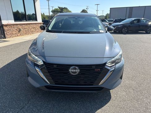 Used 2024 Nissan Sentra SR w/ SR Premium Package FWD image 10