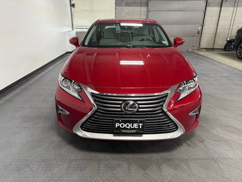 Used 2017 Lexus ES 350 w/ Luxury Package FWD image 3