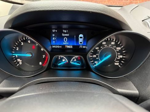 Used 2019 Ford Escape Titanium image 15