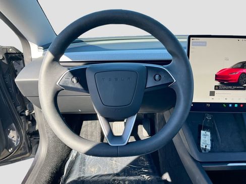 Used 2025 Tesla Model 3 Long Range image 10