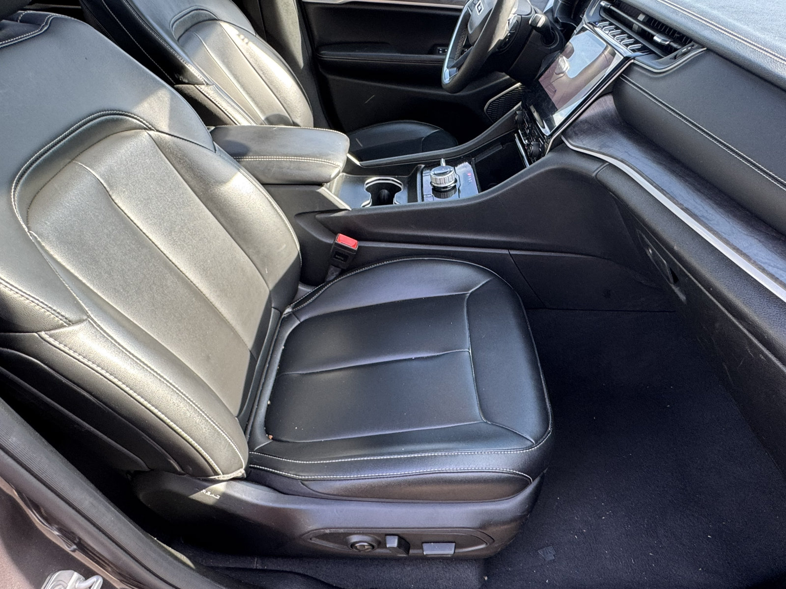 Used 2024 Jeep Grand Cherokee Limited 4xe AWD/4WD image 16