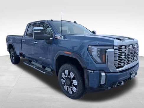 Used 2024 GMC Sierra 2500 Denali w/ Denali Reserve Package image 10