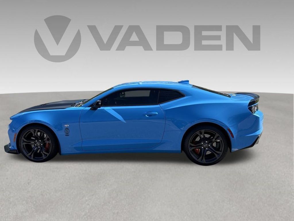Used 2022 Chevrolet Camaro SS RWD image 10