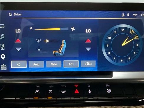 Used 2025 Chevrolet Silverado 1500 LT AWD/4WD image 41