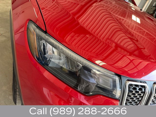 Used 2024 Jeep Compass Latitude AWD/4WD image 8