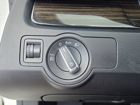 Used 2017 Volkswagen CC Sport FWD image 24