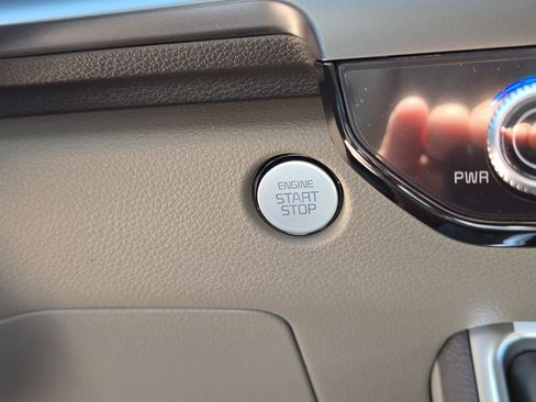 New 2026 Kia Carnival LX FWD image 27