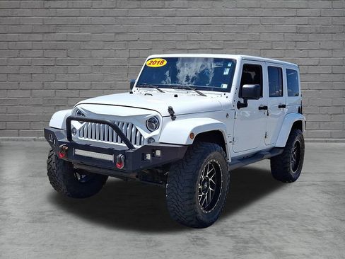 Used 2018 Jeep Wrangler Unlimited Sahara w/ Connectivity Group AWD/4WD image 5