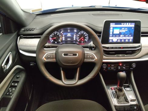 Used 2025 Jeep Compass Sport AWD/4WD image 22