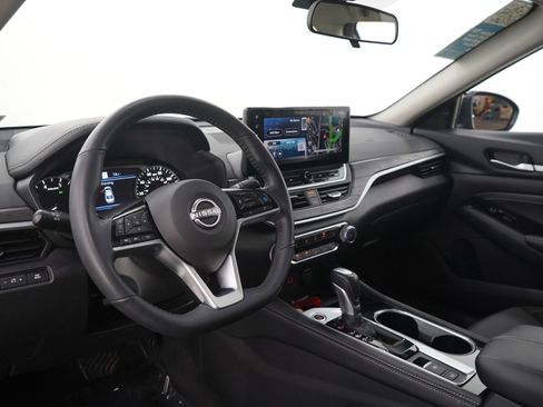 Used 2023 Nissan Altima 2.5 SV w/ SV Premium Package AWD/4WD image 23