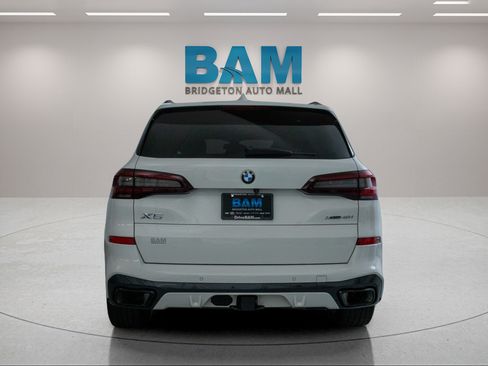 Used 2023 BMW X5 xDrive40i w/ M Sport Package AWD/4WD image 6