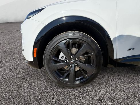 Used 2024 Buick Envision Sport Touring AWD/4WD image 9