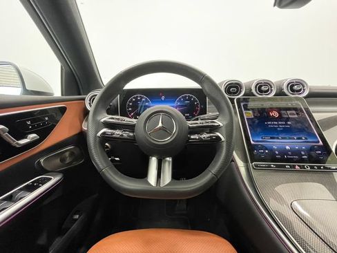 Certified 2025 Mercedes-Benz GLC 300 4MATIC image 22