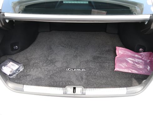 Used 2022 Lexus ES 350 Ultra Luxury w/ Accessory Package 2 FWD image 37