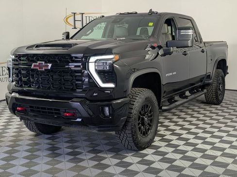 Certified 2024 Chevrolet Silverado 2500 ZR2 image 4