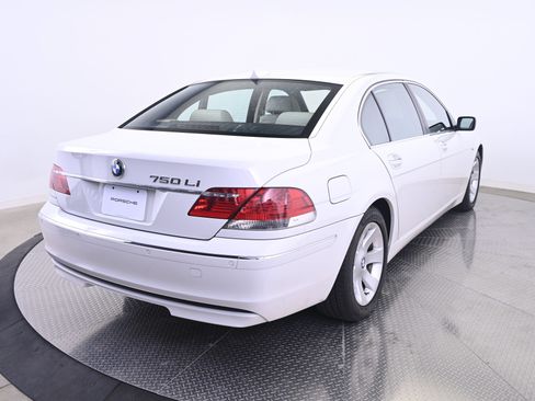 Used 2007 BMW 750Li RWD image 7