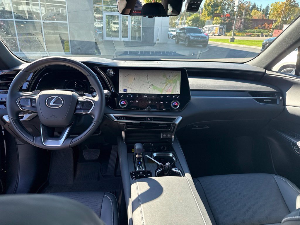 Used 2025 Lexus RX 350 w/ Convenience Package AWD/4WD image 4