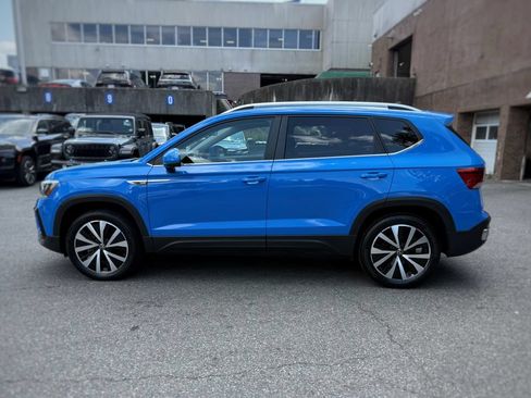 Used 2022 Volkswagen Taos SE AWD/4WD image 14