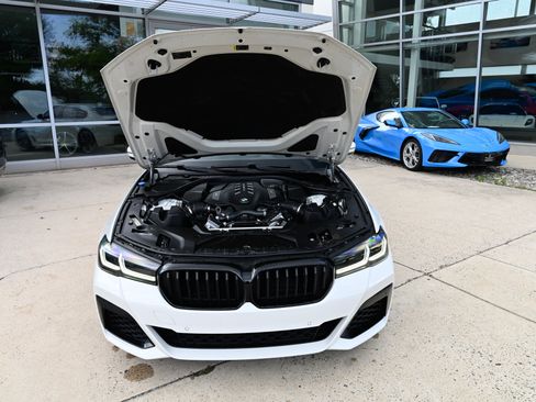 Used 2021 BMW M550i xDrive w/ Executive Package AWD/4WD image 61