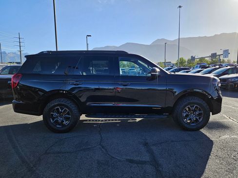 Used 2025 Ford Expedition Tremor AWD/4WD image 3