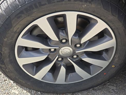 Used 2020 Chrysler Pacifica Touring-L image 30