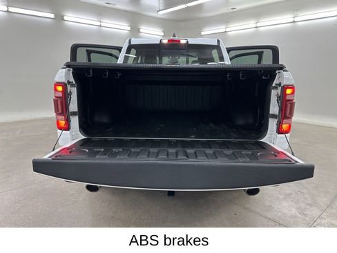 Used 2020 RAM 1500 Laramie AWD/4WD image 28