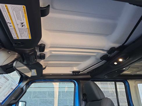 New 2026 Jeep Wrangler Rubicon image 41